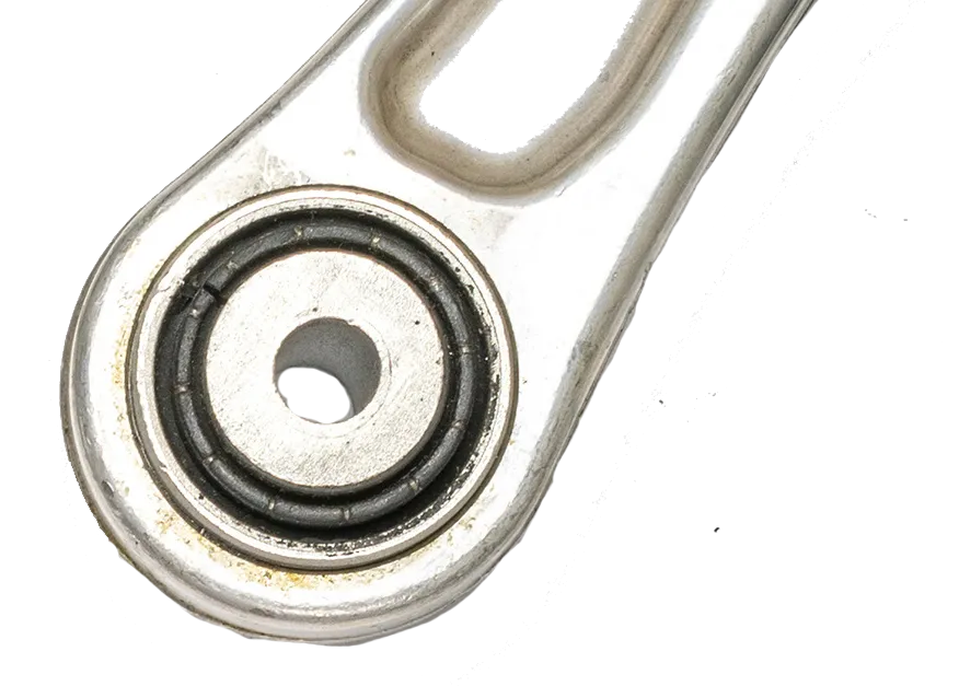 Satz neuer Autoteile aus Metall.